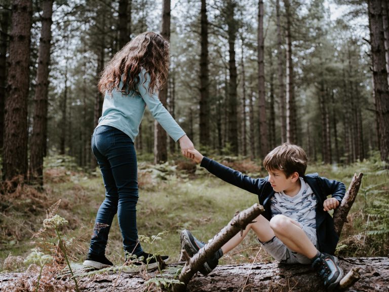 Ontdek het goud in de ander: de kunst van motiverende gespreksvoering Motiverende gespreksvoering is iemand een helpende hand bieden.
