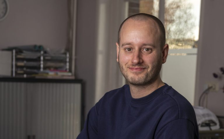 Manosphere en de mythe van de ‘echte man’: hoe LEFgozers jongeren helpt gedrag te begrijpen De mythe van de echte man. Hoe LEfgozers professionals tools geeft om schadelijke mannelijkheidsnormen te doorbreken.