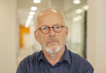 ‘De dilemma’s van het sociaal werk moet je niet individueel dragen’, zegt Jos van der Lans Jos van der Lans, auteur van de geschiedenis van het sociaal werk
