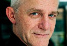 Om suïcide te voorkomen is het sociaal domein onmisbaar, zegt deze directeur Het sociaal domein is onmisbaar in het voorkomen van zelfdoding, zegt deze directeur